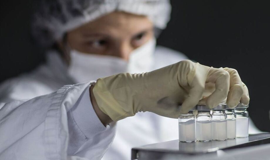 Parceria entre Butantan e Pfizer viabilizará produção da vacina contra o VSR no Brasil