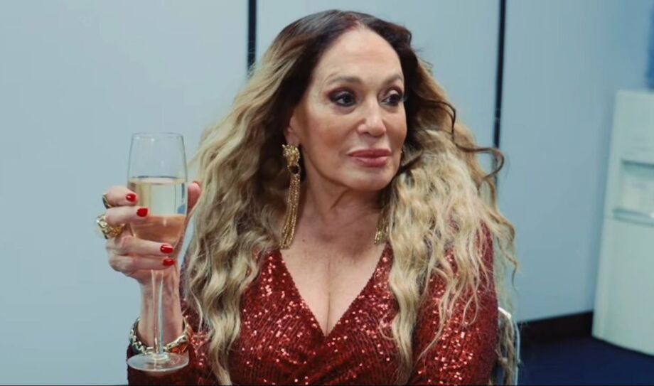 Susana Vieira interpreta Mariah Carey em campanha digital da TV Globo