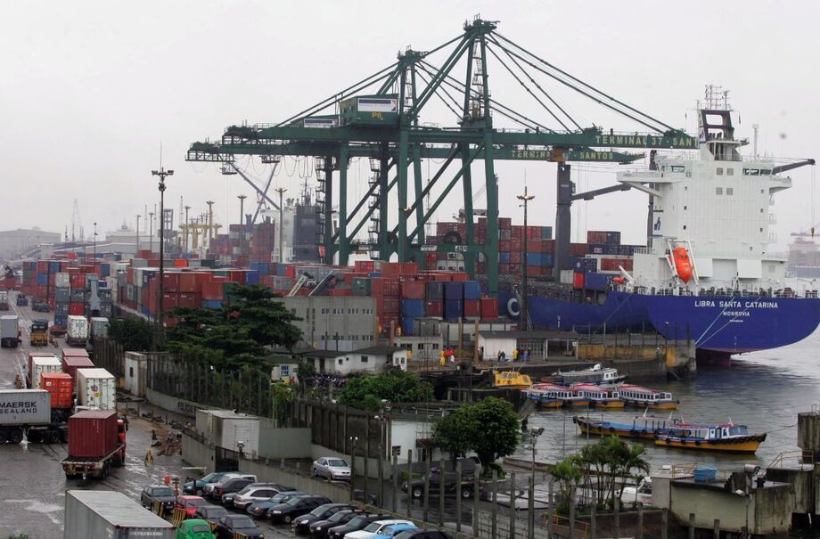 China ameaça retaliar caso o México avance com plano de elevar tarifas sobre importações de automóveis e produtos industriais