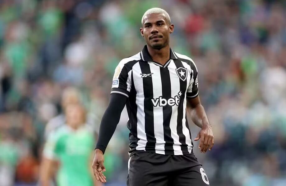 O lateral Cuiabano é o novo jogador do Nottingham Forest. Ele assinou contrato de quatro anos depois de disputar o Mundial de Clubes pelo Botafogo.