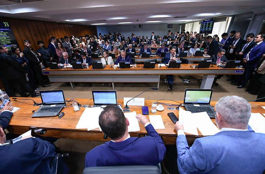 Comissão de Assuntos Econômicos aprova projeto de socorro a exportadores afetados por tarifas dos EUA
