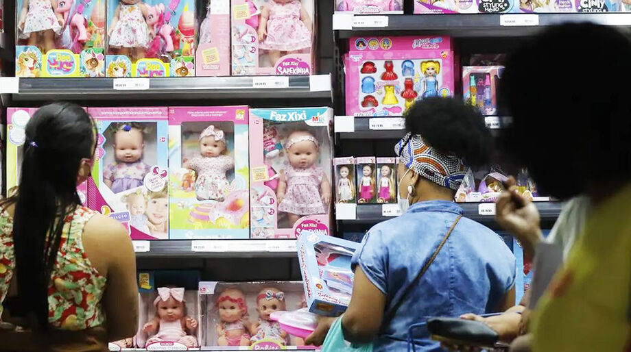 Brinquedos, roupas e calçados são os itens mais procurados para o Dia das Crianças em Campo Grande