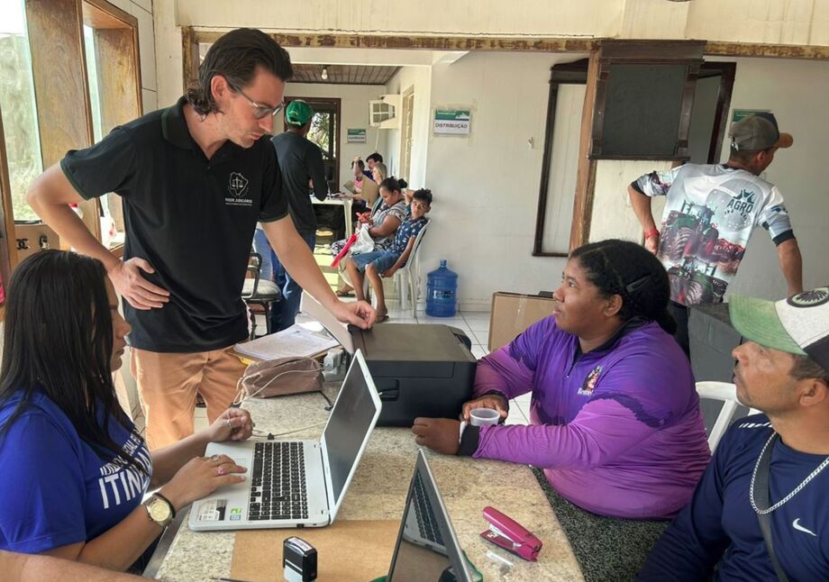 ustiça Estadual atende comunidades pantaneiras durante o JEF Itinerante Fluvial no Rio Paraguai.