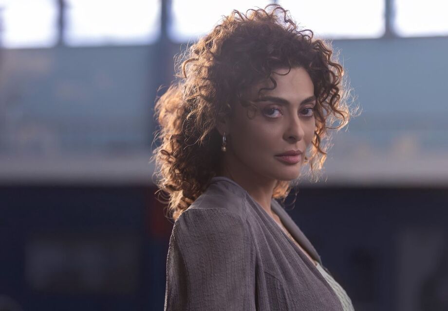 Juliana Paes fala sobre problemas de saúde física e mental.