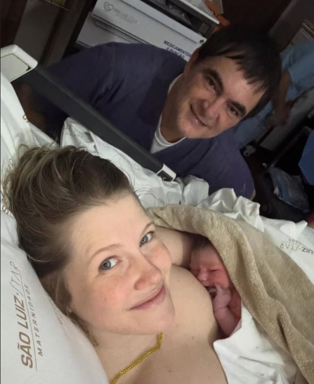 Samuel Rosa publica a primeira foto da filha caçula, Dora, em seu perfil no Instagram