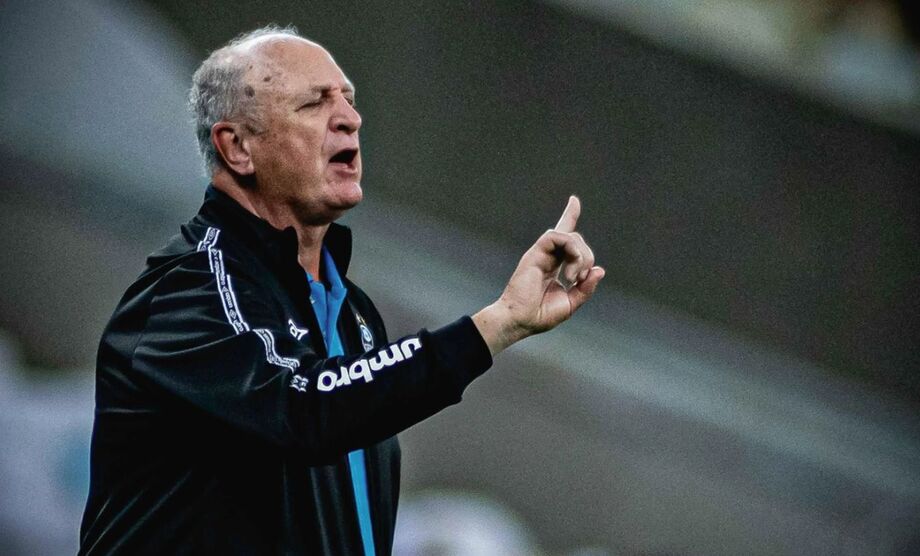 Felipão foi citado na súmula do Gre-Nal por ofensas ao árbitro e pode responder no STJD.