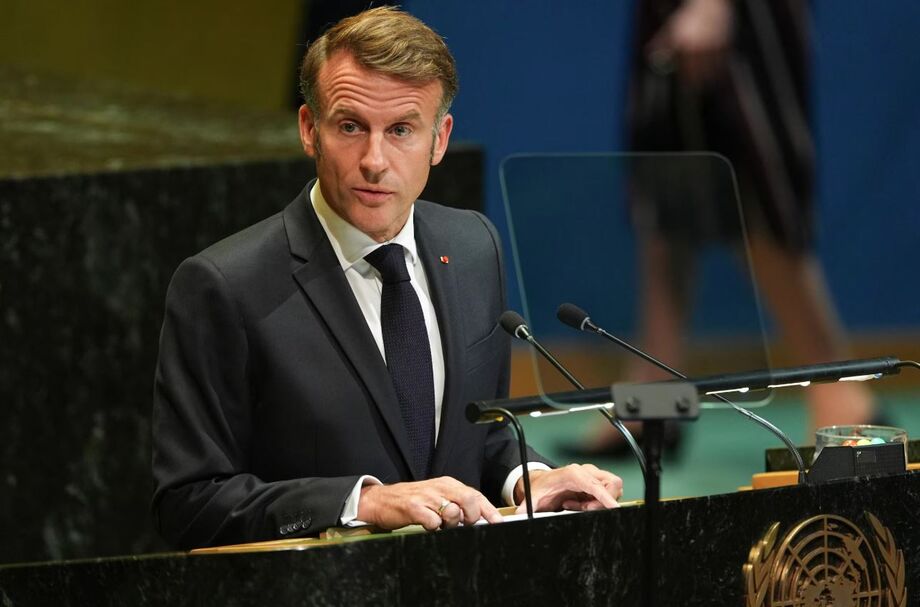 O presidente francês, Emmanuel Macron, discursa durante uma reunião de alto nível nas Nações Unidas com o objetivo de angariar apoio para uma solução de dois Estados para o conflito israelense-palestino, na segunda-feira, 22 de setembro de 2025.