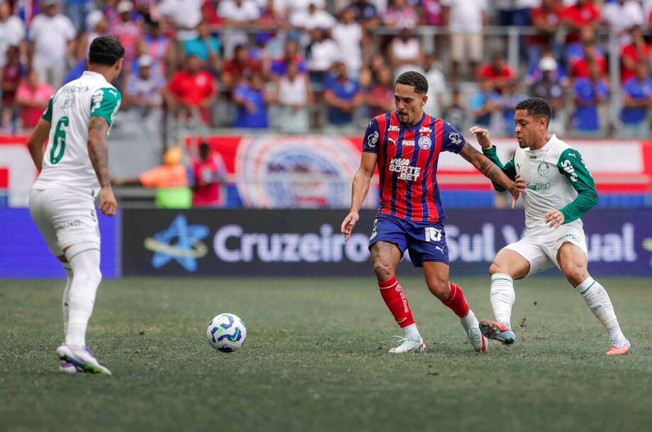 Bahia e Palmeiras fizeram jogo aberto na Fonte Nova.