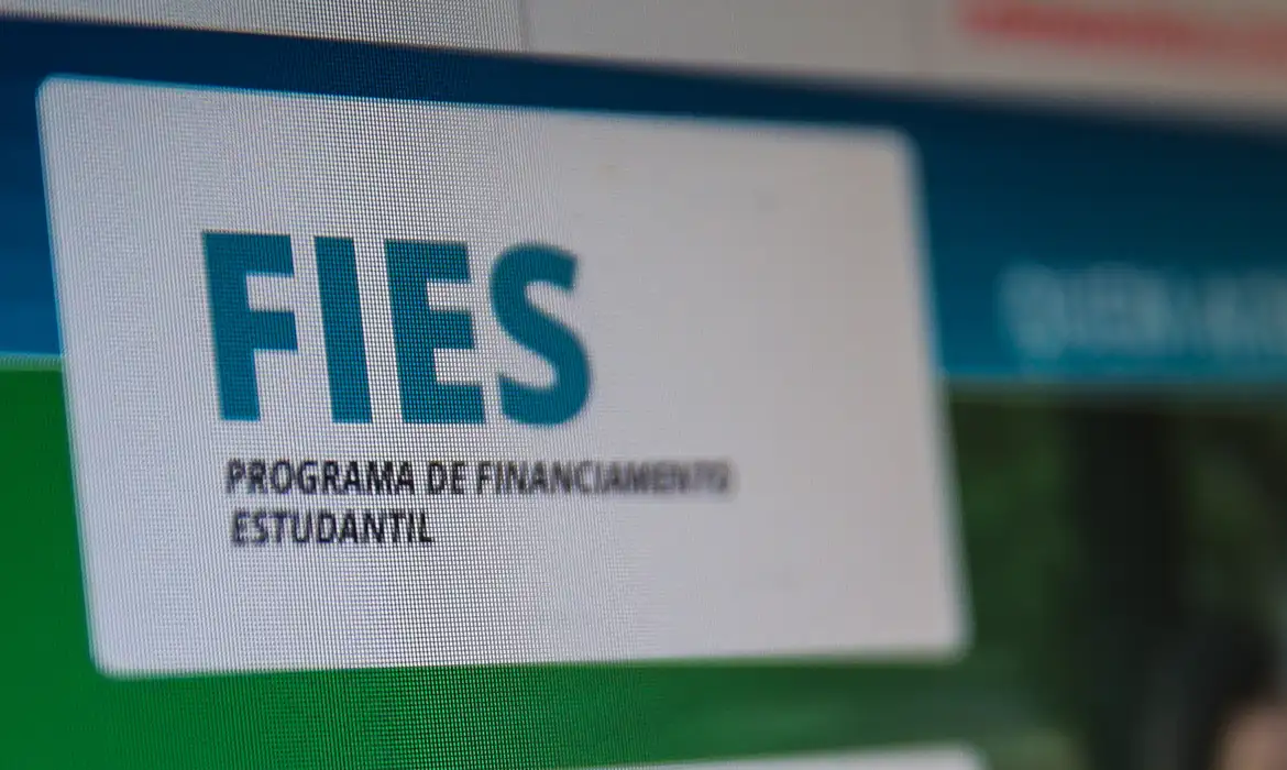 MEC abre inscrições para oferta de vagas remanescentes do Fies.