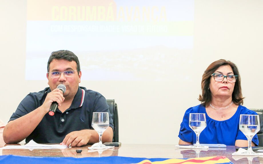 O prefeito Dr. Gabriel e a vice-prefeita Bia Cavassa