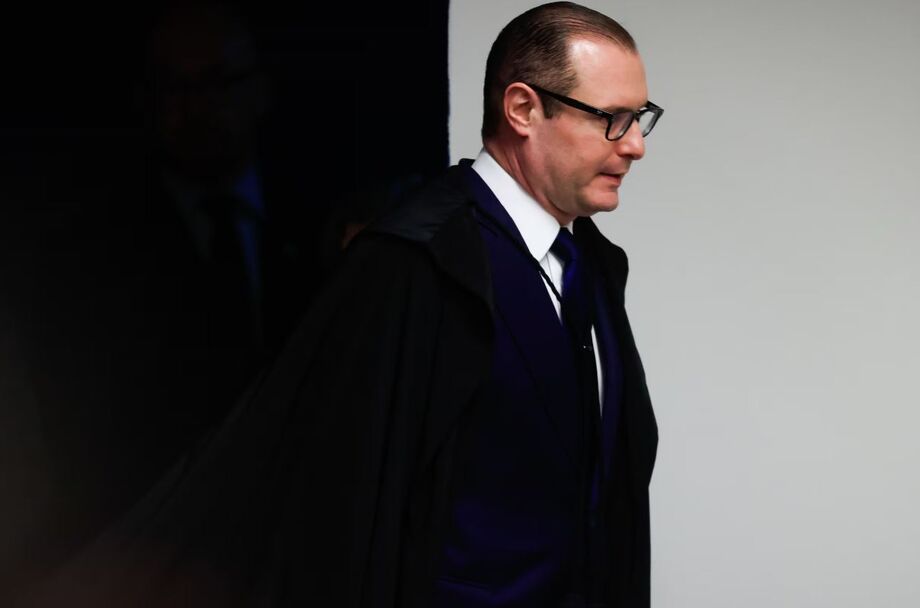 Zanin é presidente da Primeira Turma do STF, que julgou Bolsonaro e seus aliados pela trama golpista.