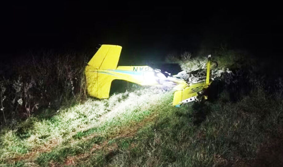 Polícia aponta que piloto tentou pousar após o horário permitido, o que teria provocado a queda do avião em Aquidauana