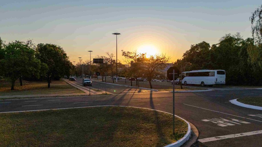 Capital amanhece com tempo firme e seco