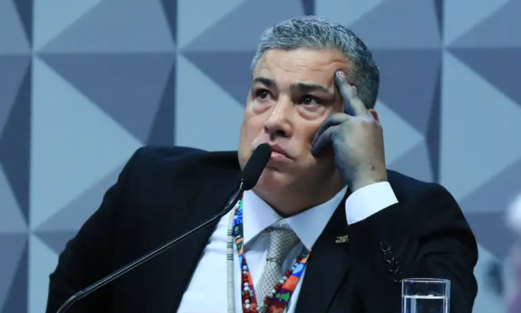 Presidente da Conafer é preso em flagrante pela CPMI do INSS Compartilhe este conteúdo no Whatsapp  Fonte: Agência Senado