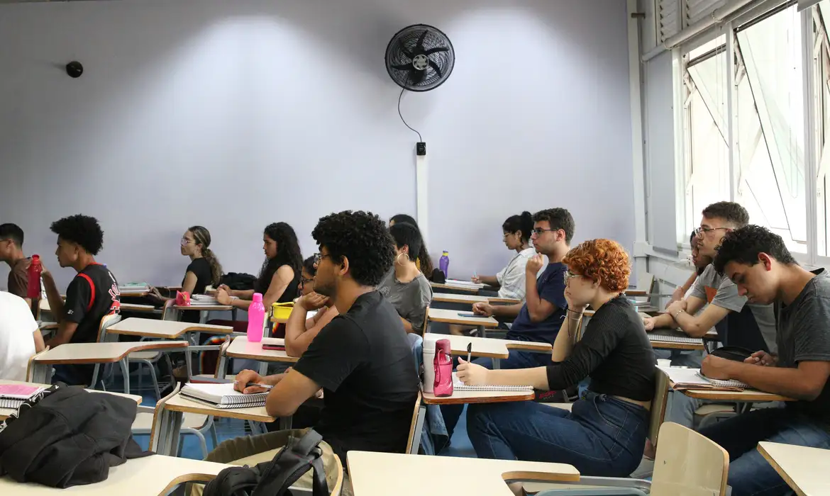 Confira as principais vagas de concursos públicos abertos em Mato Grosso do Sul