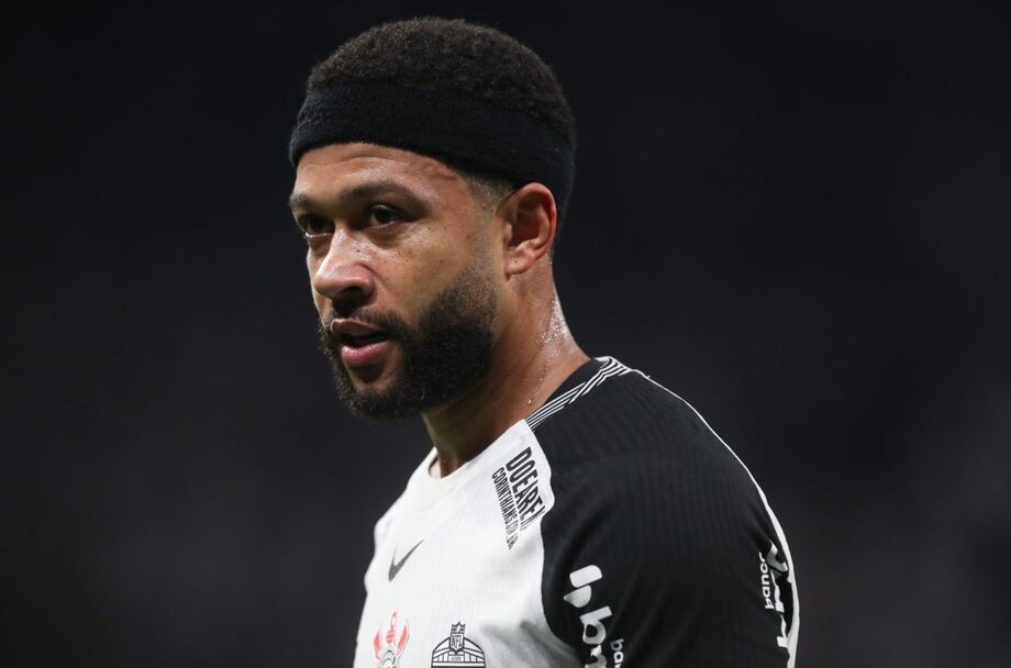 Memphis Depay acertou proposta do Corinthians para parcelar dívida