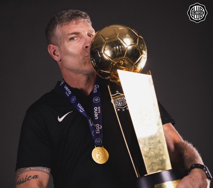 Martín Palermo foi campeão paraguaio pelo Olímpia em 2024