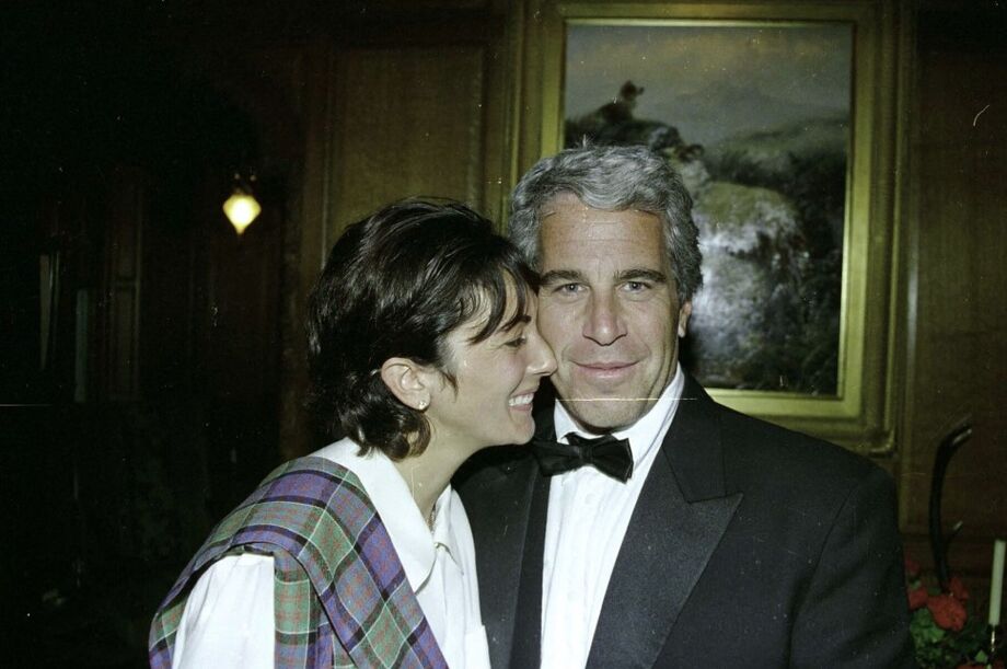 Jeffrey Epstein foi acusado de liderar uma rede de exploração e tráfico sexual de menores de idade