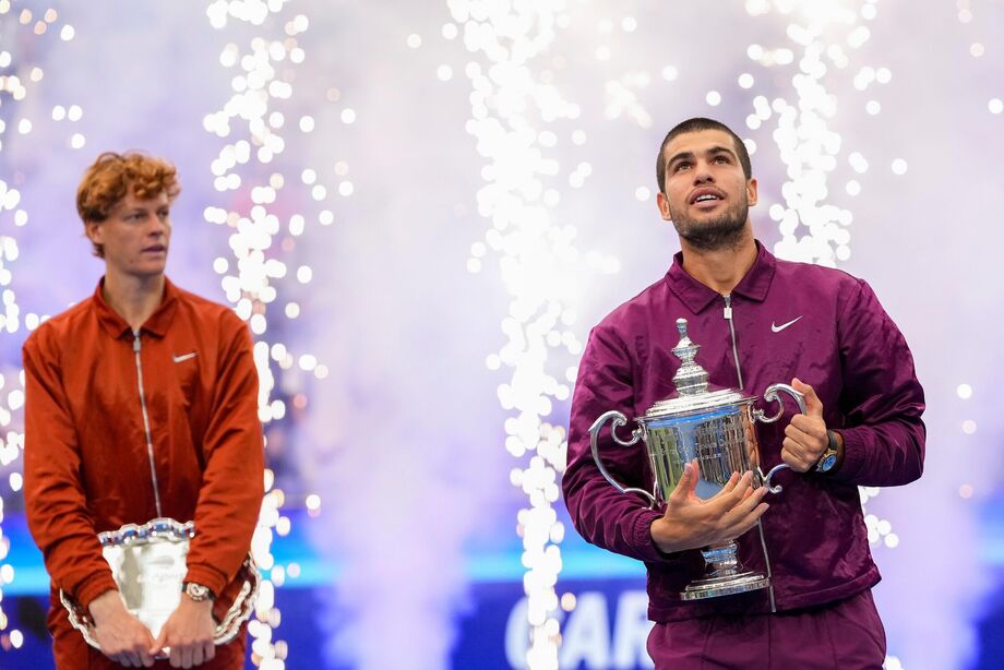 Alcaraz derrotou Sinner e reassumiu número 1 do ranking da ATP.