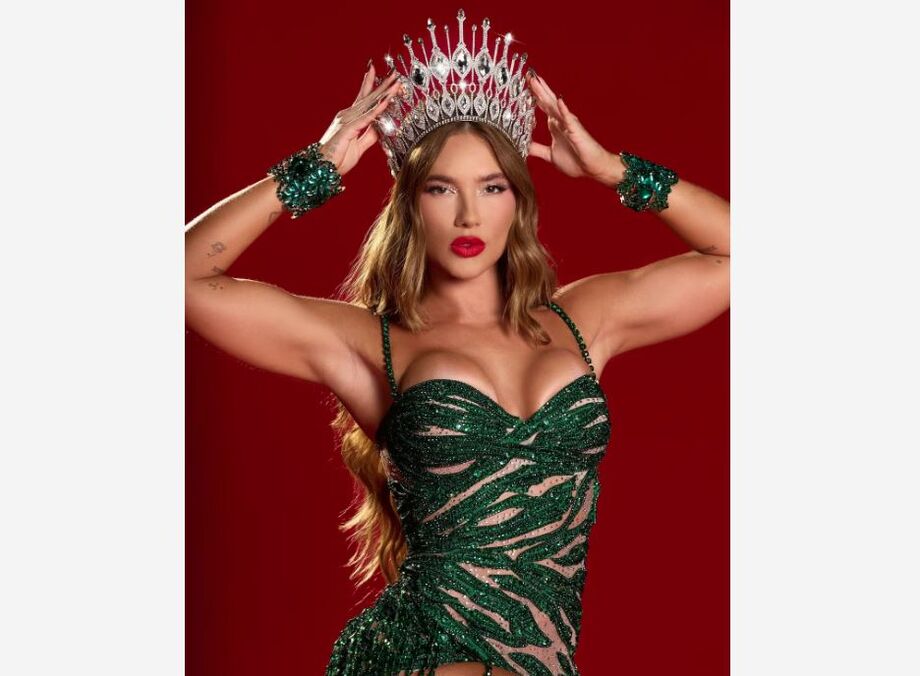 A influenciadora Virgínia Fonseca foi coroada como a nova rainha de bateria da Grande Rio.