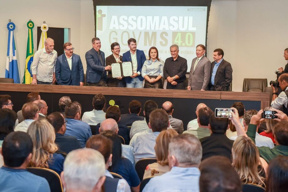 Lançamento do Assomasul Gov MS 4.0 reúne autoridades estaduais e municipais em Campo Grande; iniciativa beneficia todos os 79 municípios do Estado