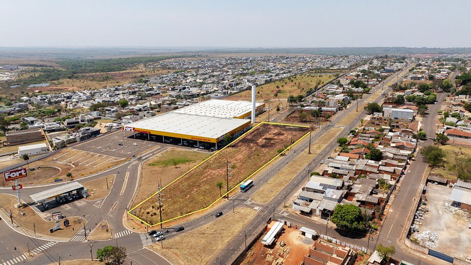 Imóvel colocado à venda pela Prefeitura de Campo Grande tem localização estratégica em uma das regiões que mais cresce na cidade.