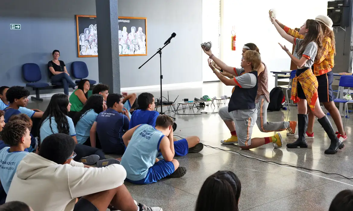 MinC lança programa com R$ 17 milhões para festivais de cinema com foco em diversidade e acesso cultural