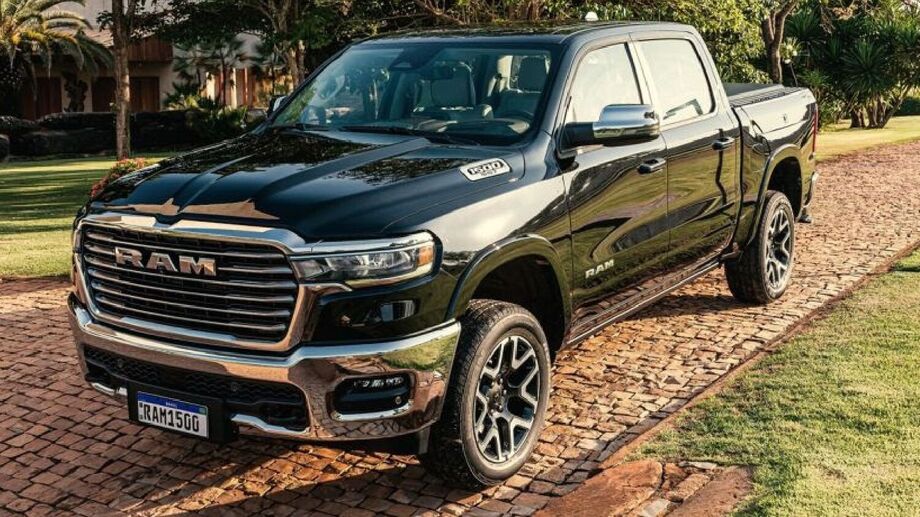 Picape Ram 1500 une velocidade, eficiência e tecnologia para vencer ranking