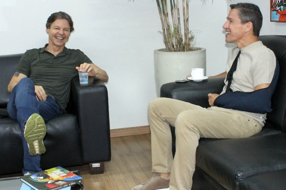 Ponte sobre o Rio Paraguai passará, em breve, por obras de recuperação. O anúncio foi feito pelo secretário Guilherme Alcântara (Seilog) ao deputado estadual Paulo Duarte