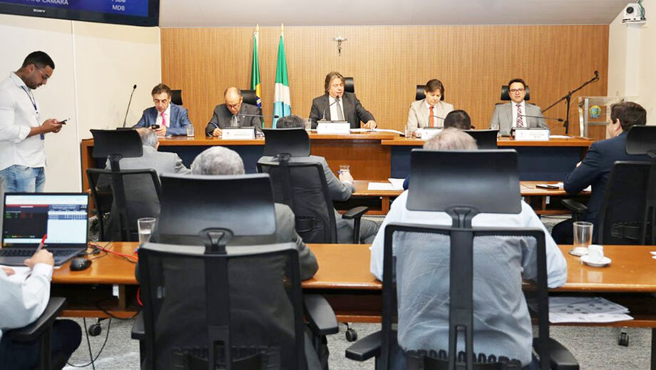 Comissão de Constituição, Justiça e Redação aprovou 21 matérias na reunião realizada no plenarinho Nelito Câmara