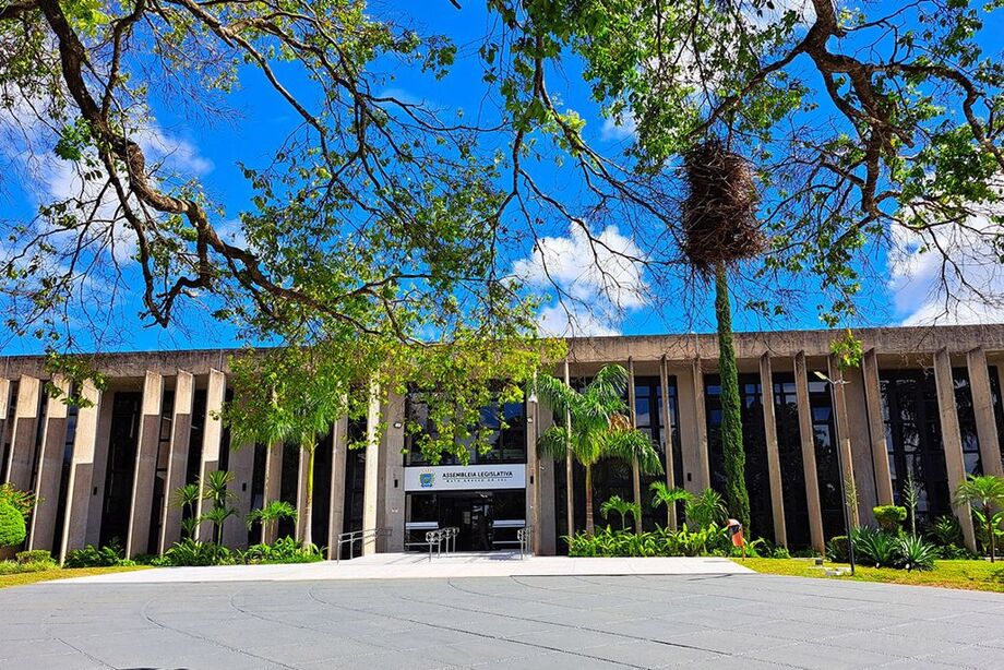 ALEMS realiza sessão solene na quarta (29) para entrega de honrarias a 134 personalidades em MS.