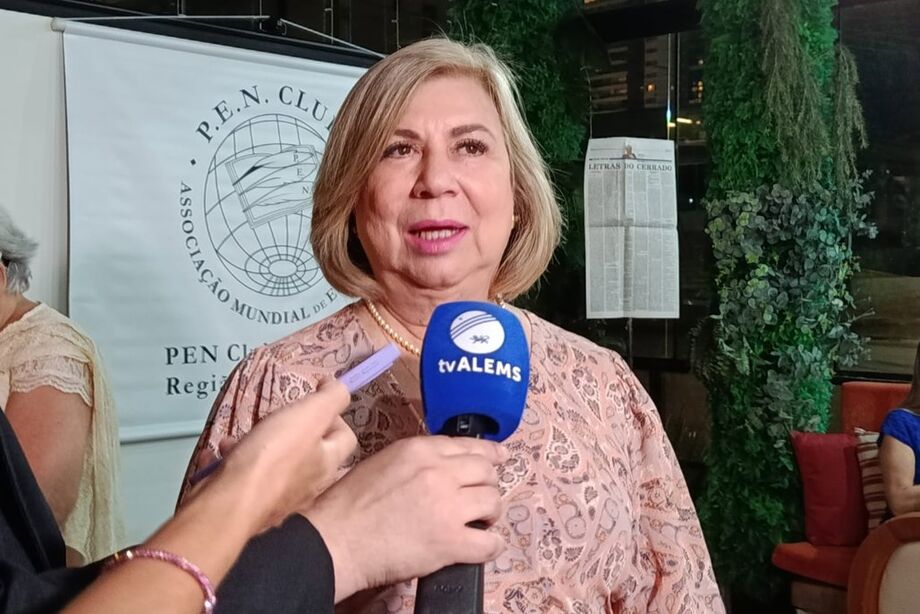 A secretária de Gestão de Pessoas da ALEMS, Marlene Figueira tomou posse na entidade que mantém a luta pela liberdade de expressão