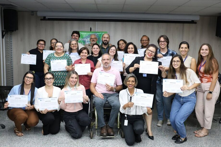 Capacitação em Libras na ALEMS emociona e transforma servidores em agentes da inclusão