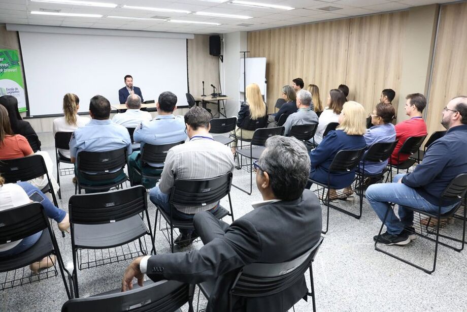 Palestra na ALEMS abre programação especial que integra a Semana do Servidor