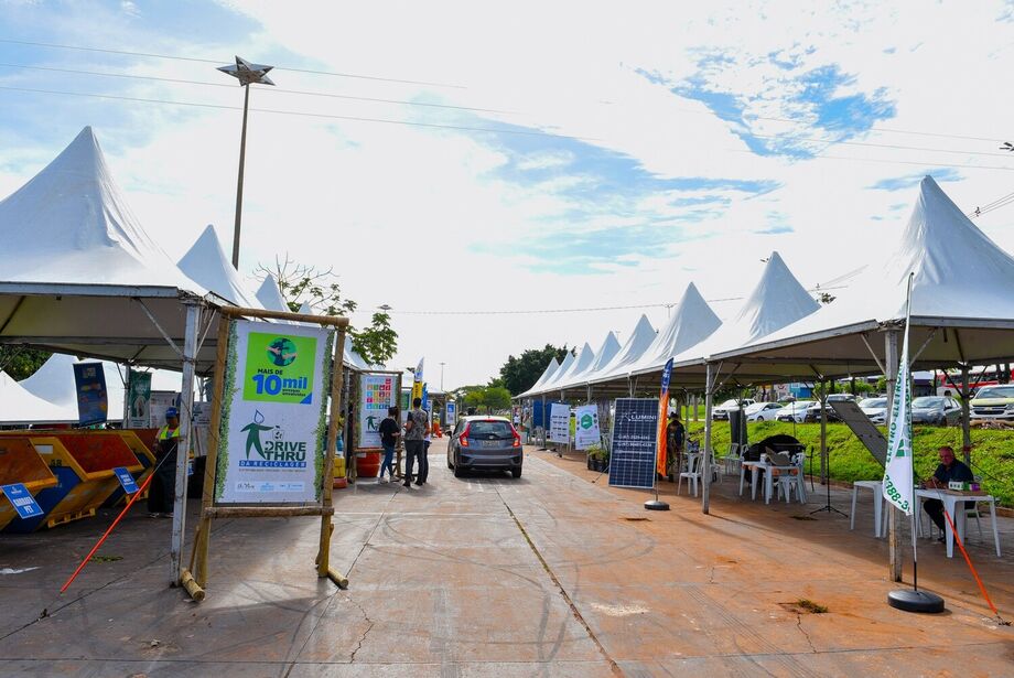 Drive Thru da Reciclagem completa cinco anos em Campo Grande com ações de coleta e incentivo à sustentabilidade.