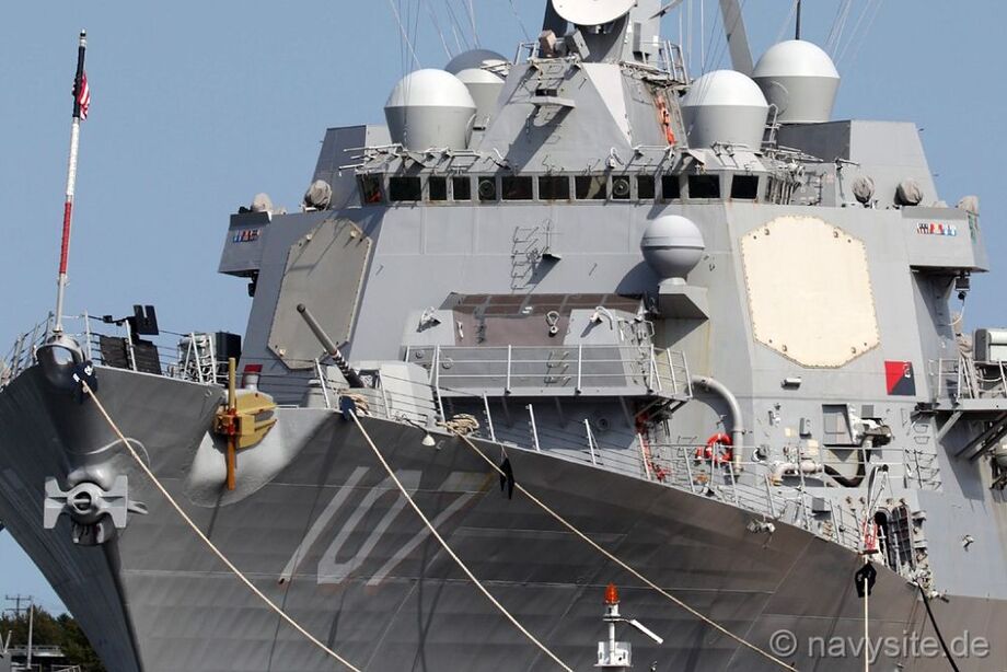 Navio de guerra dos EUA chega a Trinidad e Tobago, próximo à costa da Venezuela