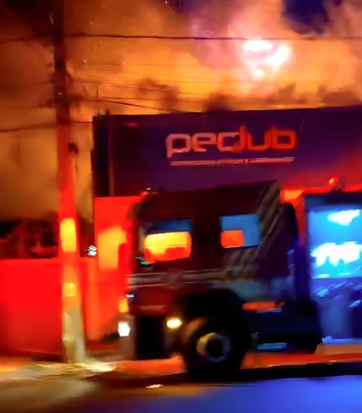Incêncio aconteceu em uma loja de lubrificantes em Campo Grande
