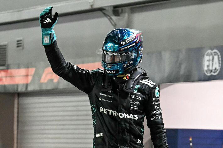 Russell vence GP de Singapura
