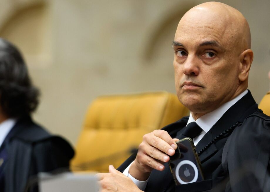 Alexandre de Moraes solicitou relatórios sobre o uso dos dispositivos eletrônicos.