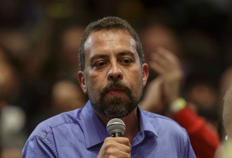 'Muitas vezes, o erro que nós, do campo progressista, cometemos foi querer colocar a nossa visão de legislação trabalhista para esses trabalhadores sem escutá-los', diz Boulos
