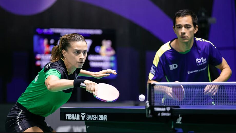 Hugo Calderano e Bruna Takahashi vencem argentinos na estreia das duplas mistas e avançam às quartas no Pan-Americano.