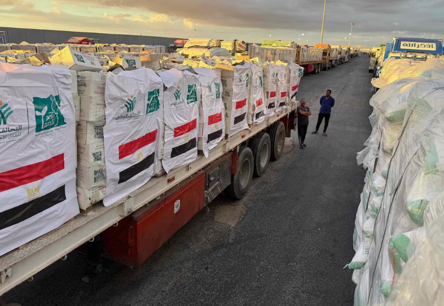 Quantidade de ajuda que entra na Faixa de Gaza deve aumentar neste domingo para cerca de 600 caminhões por dia.