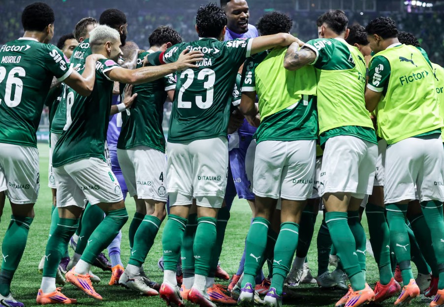 FR12 SAO PAULO - SP - 11/10/2025 - ESPORTES - PALMEIRAS X JUVENTUDE - Fotos do jogo entre Palmeiras x Juventude , válido pela 12º rodada do Campeonato Brasileiro, realizado no Allianz Parque.