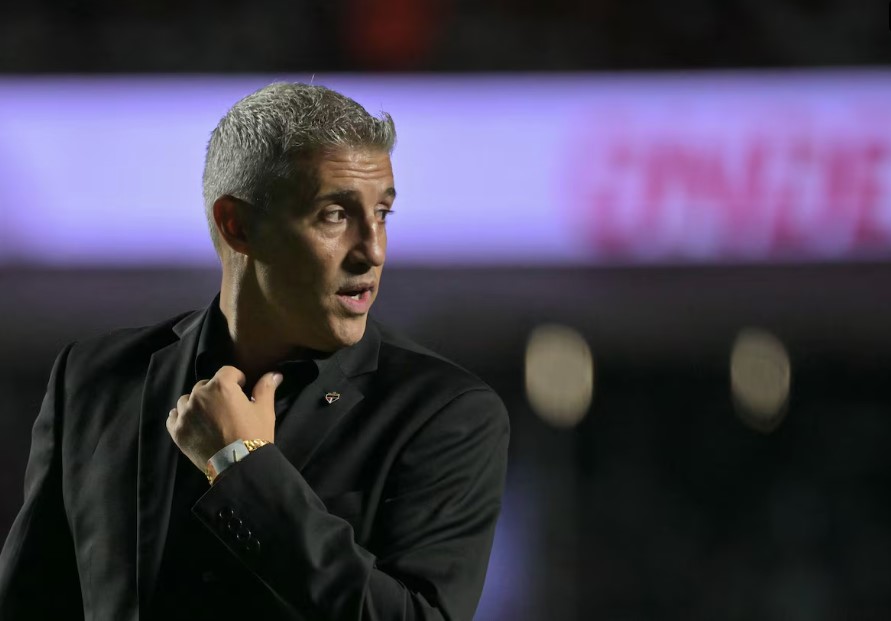 Hernán Crespo deixa futuro em aberto no São Paulo.