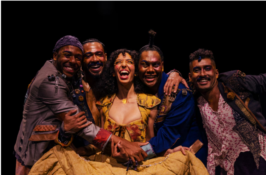 Alexandre Ammano, Bruno Rocha, Marcos Oli, Vitor Britto e Agnes Brichta integram o elenco de 'A Máquina'.