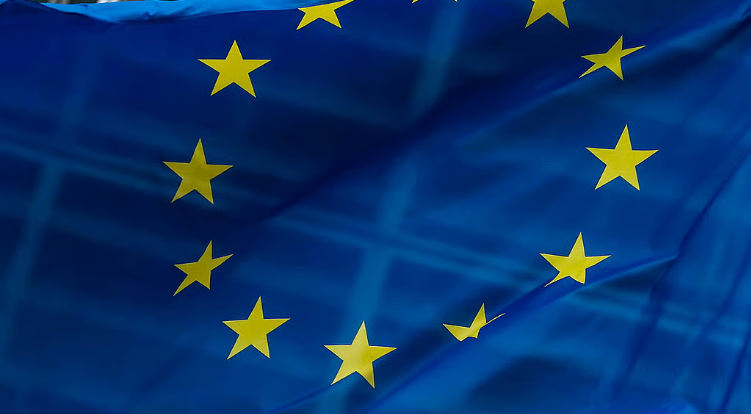UE multa Gucci, Chloé e Loewe por práticas anticoncorrenciais que limitaram preços de lojistas independentes.