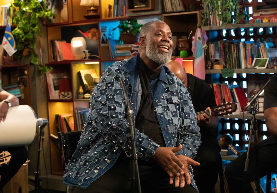 Péricles se apresenta no projeto Tiny Desk Brasil nesta terça-feira, 21
