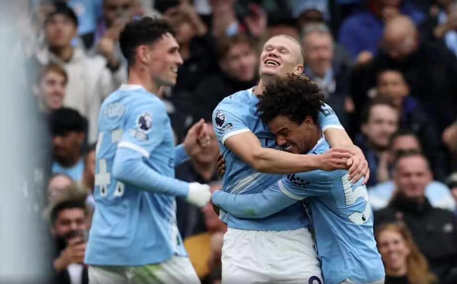Haaland marcou o gol da vitória do City e segue artilheiro isolado da Premier League com nove gols.