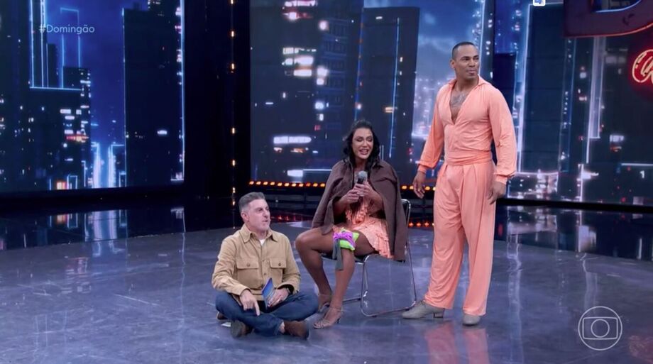 Gracyanne rompeu um tendão no joelho durante o Dança dos Famosos; eliminada da competição por ordens médicas, ela retornará na temporada 2026