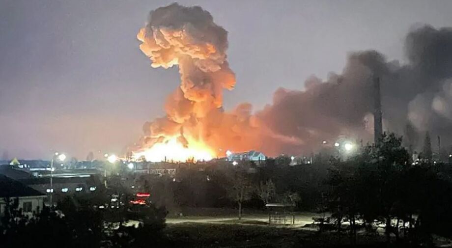 Fábrica russa é atingida por ataque ucraniano e registra incêndio após explosões
